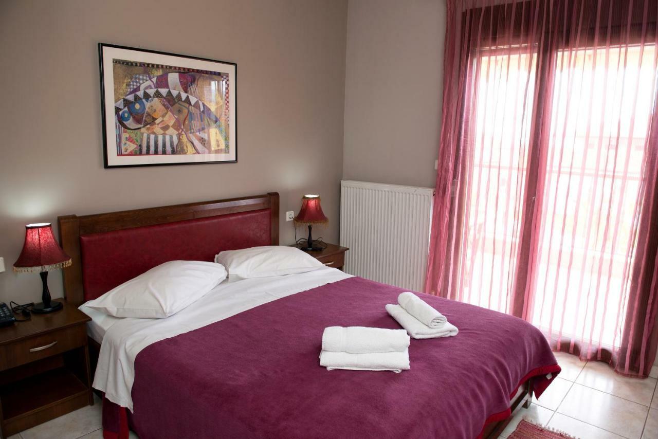 Hotel Philippion Káto Loutrákion Kültér fotó