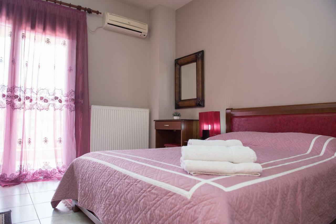 Hotel Philippion Káto Loutrákion Kültér fotó