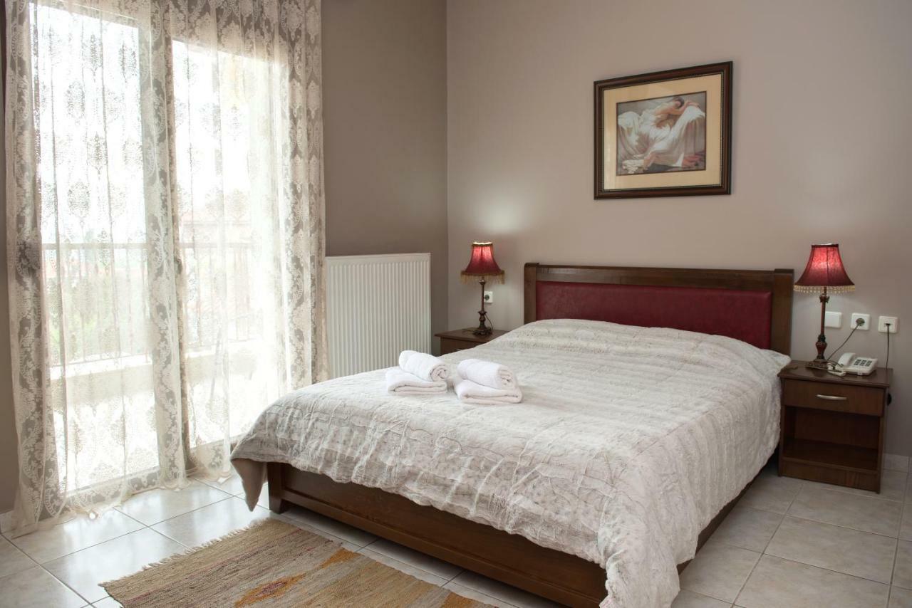 Hotel Philippion Káto Loutrákion Kültér fotó